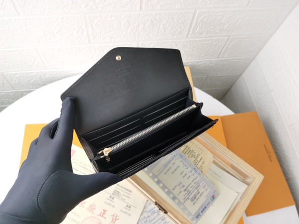 LVコピーウォレット素材ディテール